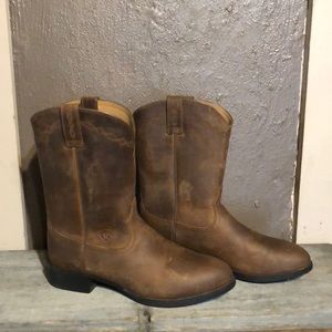 ariat heritage roper cognac